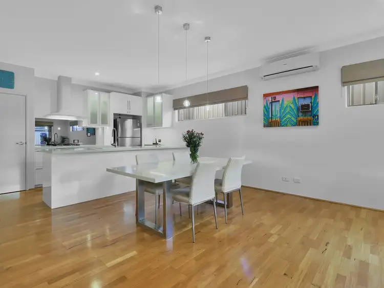 Second view of Homely house listing, 20 Apium Mews, Lake Coogee WA 6166