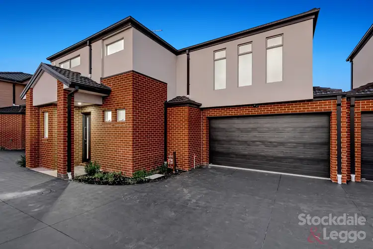 2/10 John Street, Oak Park VIC 3046