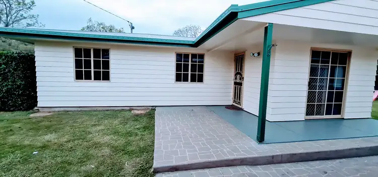 4 Kann Street, Goombungee QLD 4354