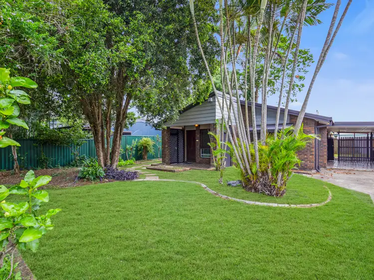 Main view of Homely unit listing, 2/4 Simon Street, Deception Bay QLD 4508