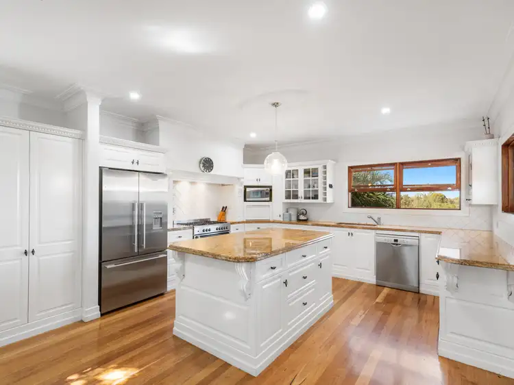 32 Erinvale Street, Corinda QLD 4075