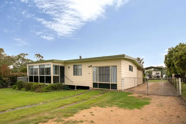 65 Vanneck Street, Yangan QLD 4371