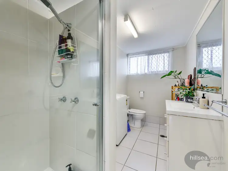Sixth view of Homely unit listing, 1/18 Sutherland Avenue, Labrador QLD 4215