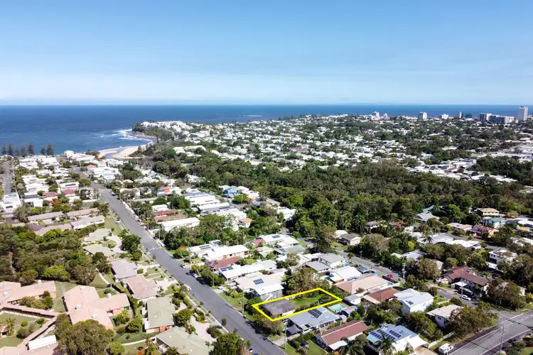 86 Cooroora Street, Dicky Beach QLD 4551