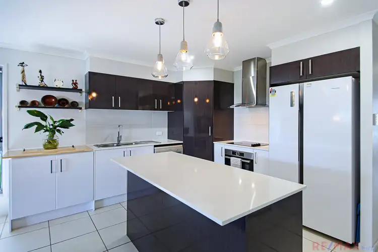 Second view of Homely house listing, 4/21 Forest View Way, Little Mountain QLD 4551