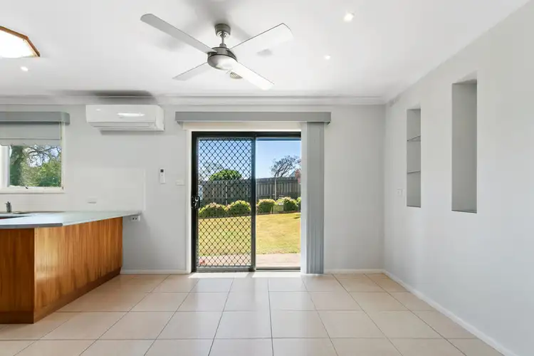 Fifth view of Homely house listing, 3 Canopus Court, Sale VIC 3850