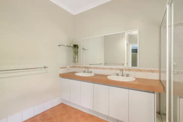 Fifth view of Homely house listing, 2 Maclean Street, Roleystone WA 6111