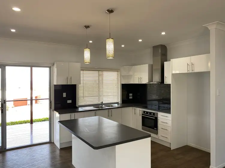Fifth view of Homely house listing, 8 Camberwell Close, Gleneagle QLD 4285