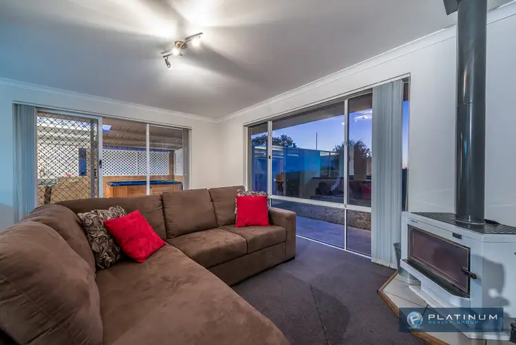 Fifth view of Homely house listing, 8 Fairway Circle, Connolly WA 6027