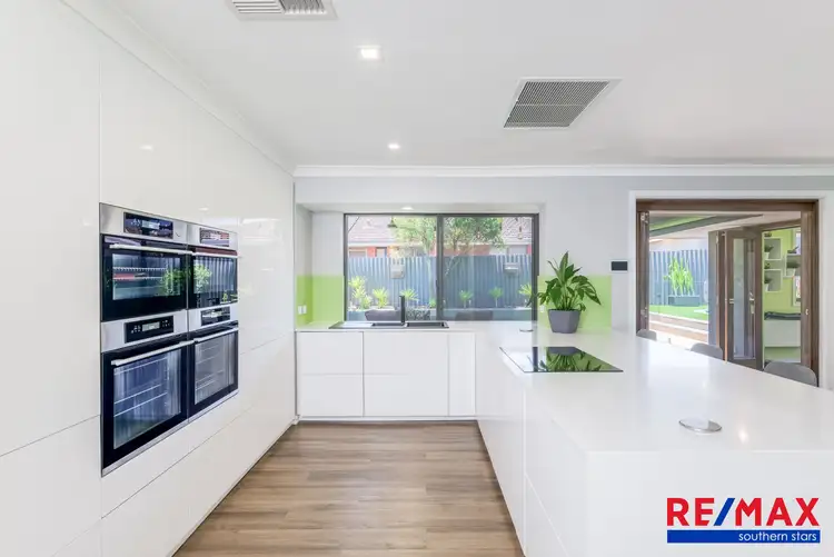 17 Spigl Way, Bateman WA 6150