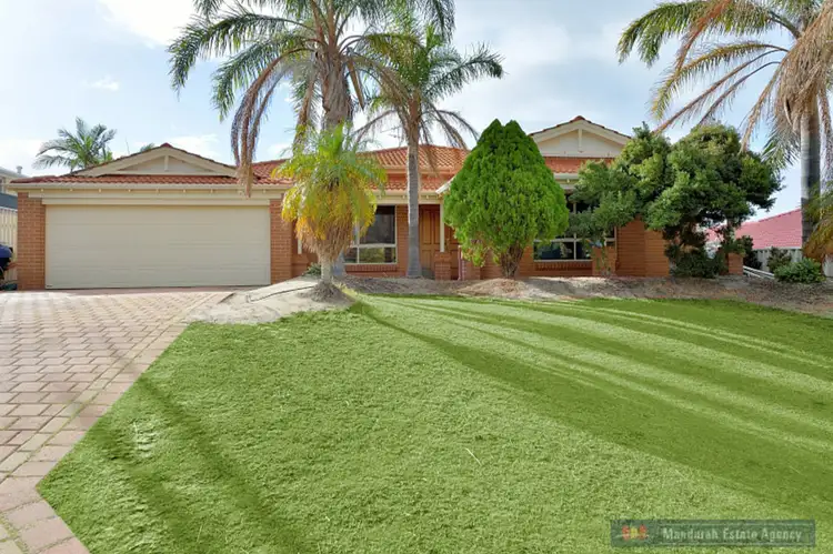 12 Muntries Place, Halls Head WA 6210