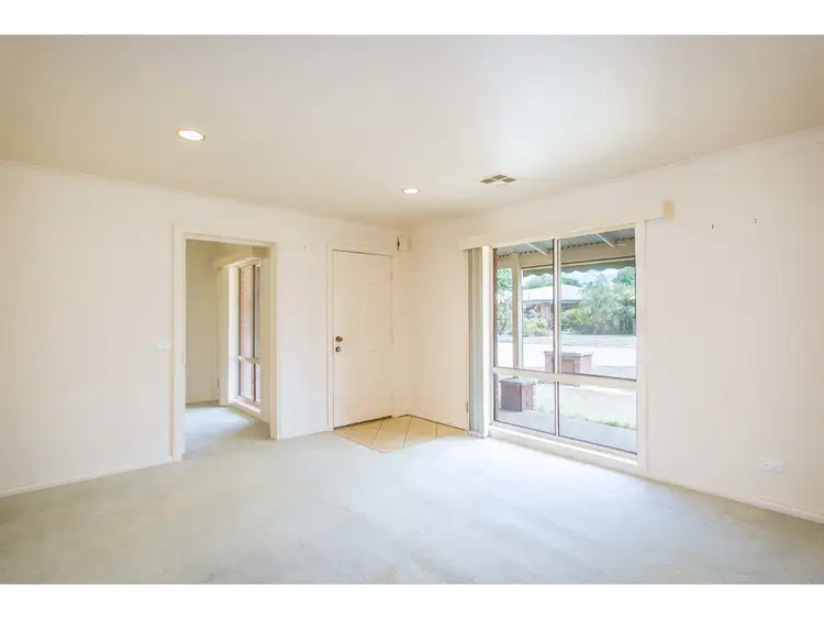 Fourth view of Homely unit listing, 2/16 Saville Avenue, Lavington NSW 2641
