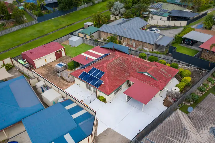 4 Pinedale Street, Oxenford QLD 4210