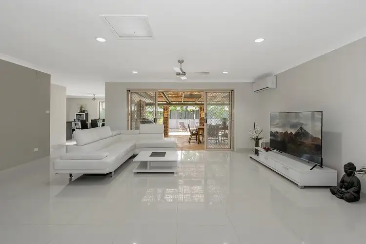 66 Open Drive, Arundel QLD 4214