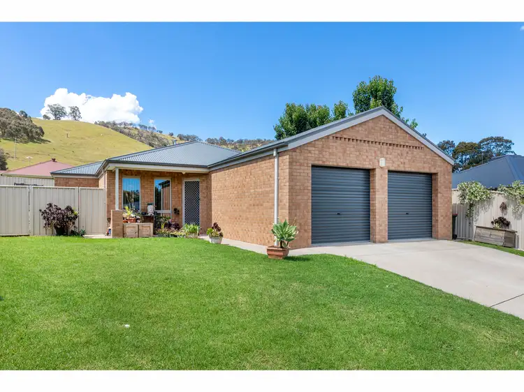 Main view of Homely house listing, 34 Whistler Concourse, Bandiana VIC 3691