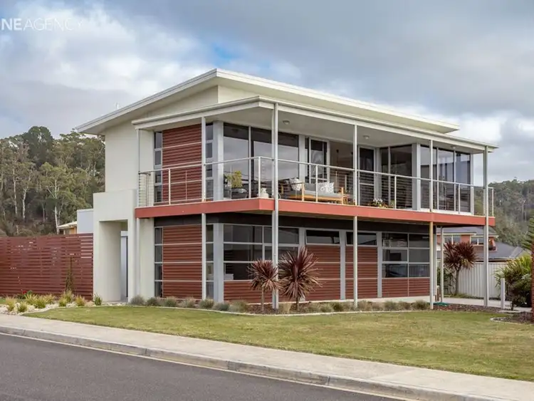 2 Oceanside Boulevard