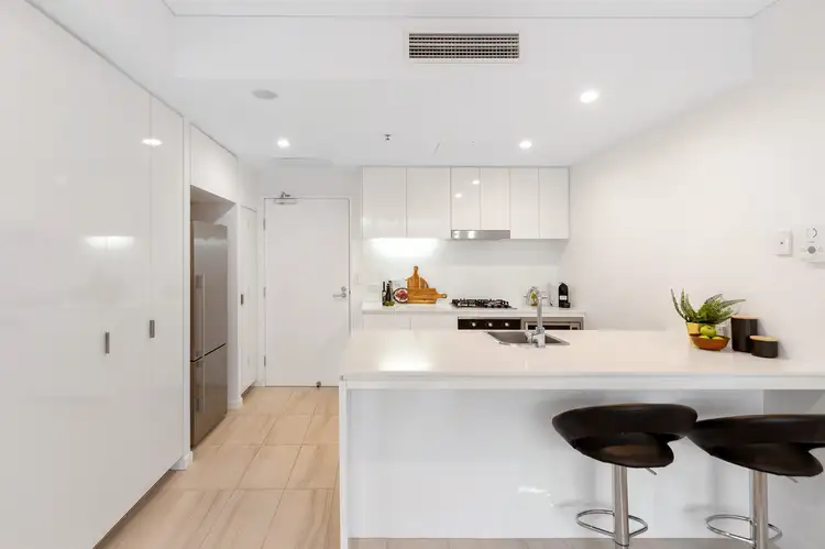 Main view of Homely apartment listing, 707/10 Stratton Street, Newstead QLD 4006