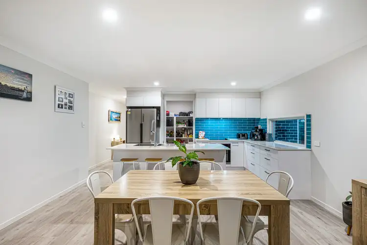 11 Benjamen Crescent, Nirimba QLD 4551