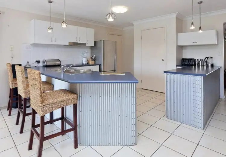 34 Vanessa Court, Camira QLD 4300