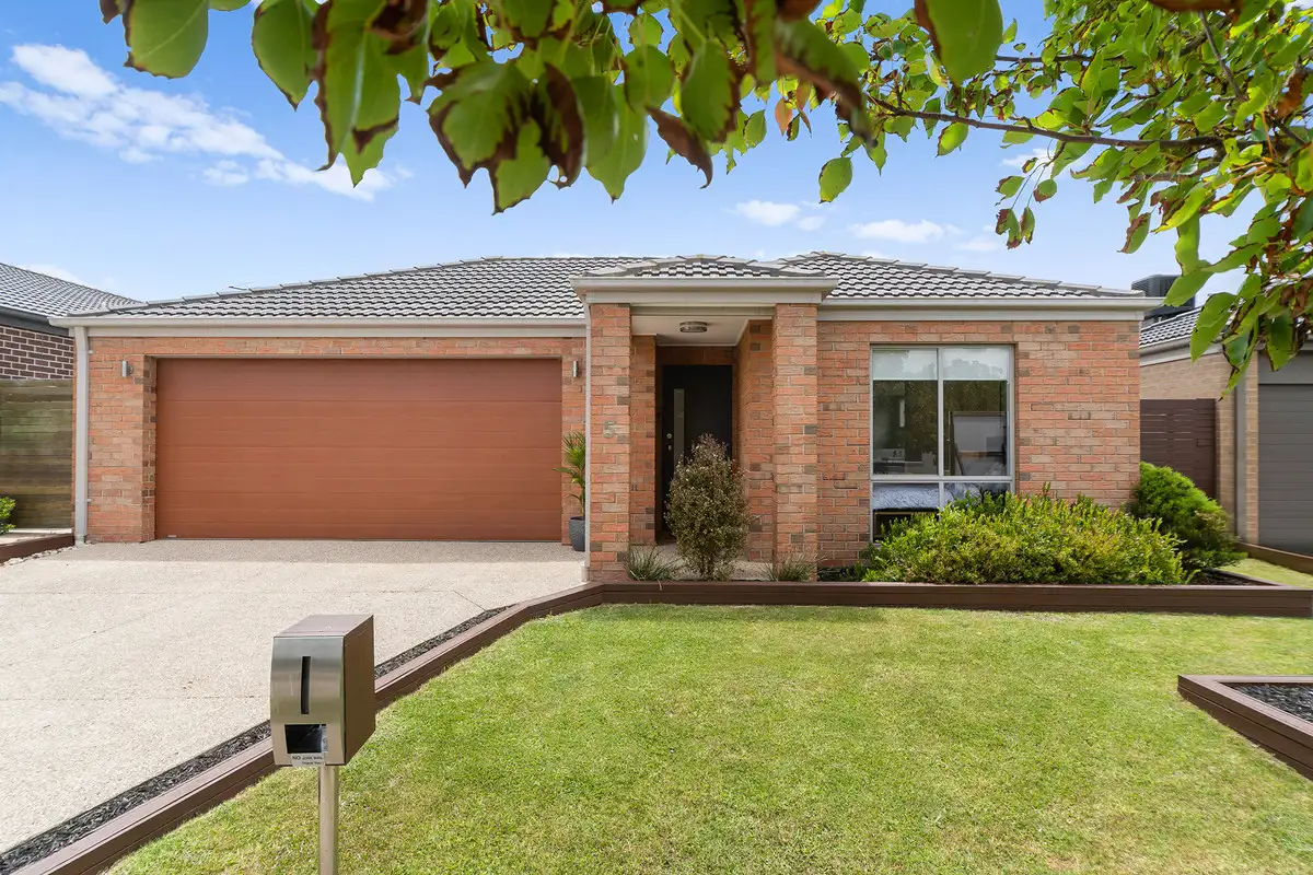 Main view of Homely house listing, 5 Malua Circuit, Sandhurst VIC 3977