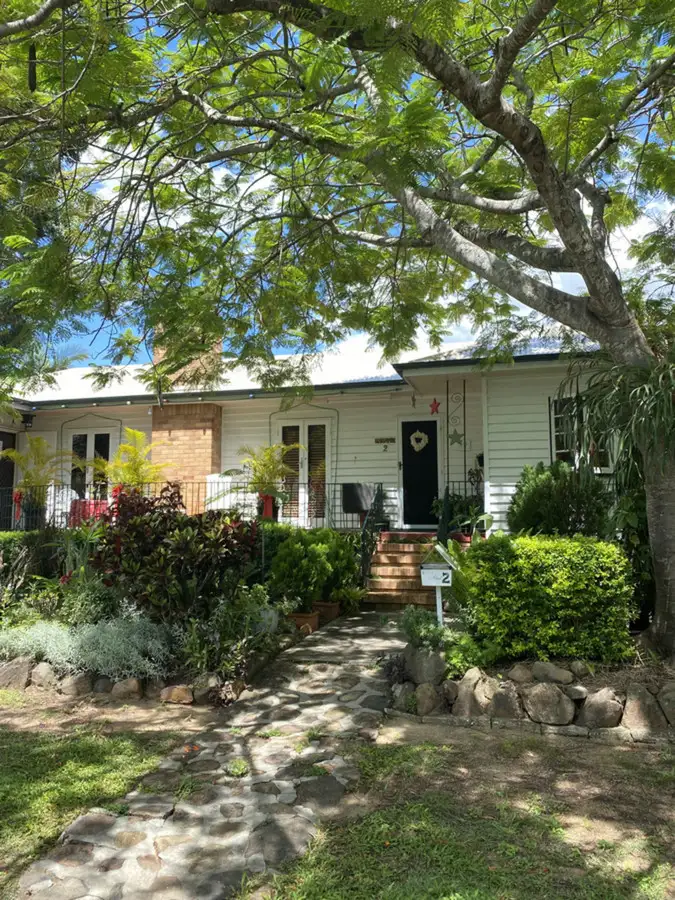 2 Abbey Street, Eastern Heights QLD 4305