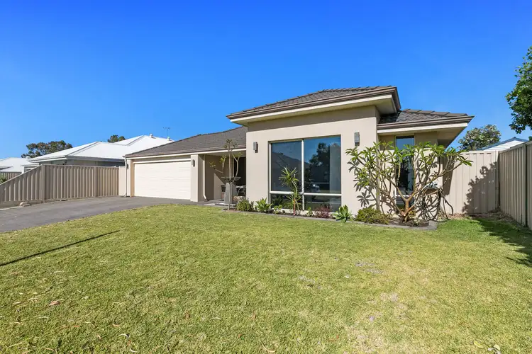 16 Plumeria Rise, Sinagra WA 6065