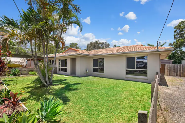 7 Howlett Street, Urangan QLD 4655