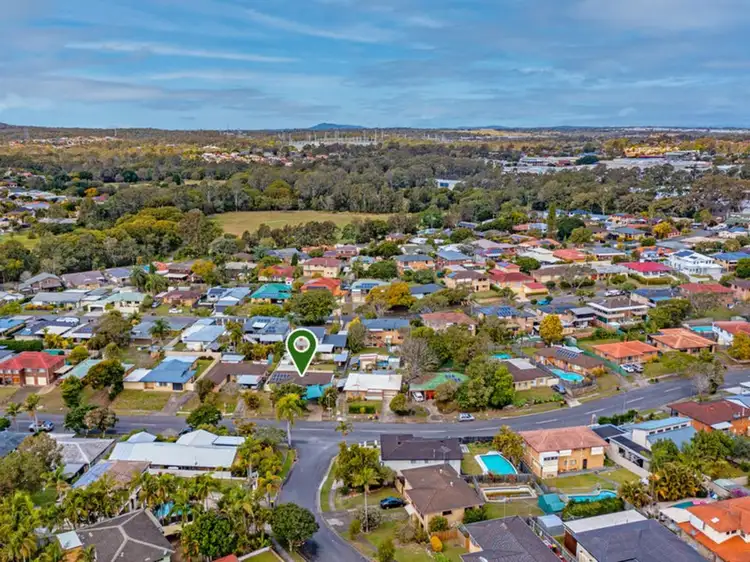 81 Greenmeadow Road, Mansfield QLD 4122