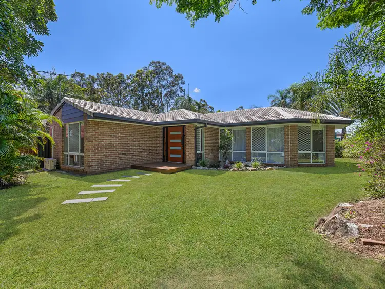 2 Elm Close, Sinnamon Park QLD 4073