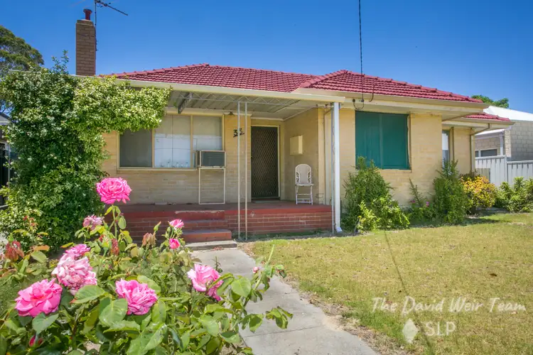 33 Maroog Way, Nollamara WA 6061