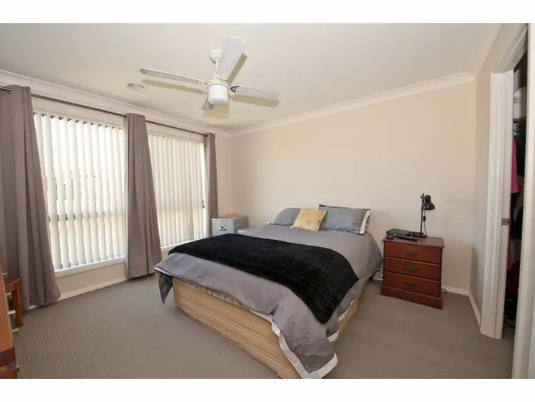 Fifth view of Homely unit listing, 2/2 Treecreeper Street, Thurgoona NSW 2640