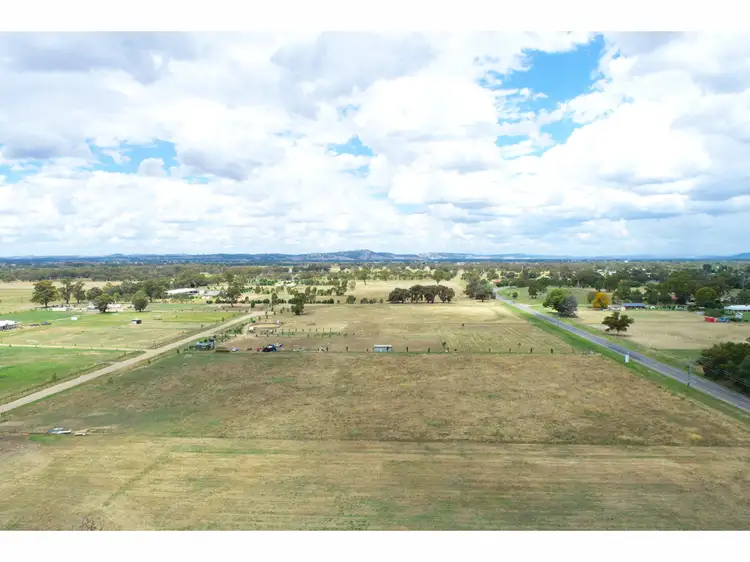6 Sisters Lane, Howlong NSW 2643