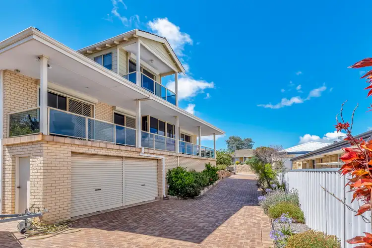 Second view of Homely house listing, 10 Fulmar Place, Halls Head WA 6210