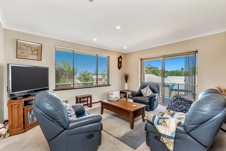 Fifth view of Homely house listing, 10 Fulmar Place, Halls Head WA 6210