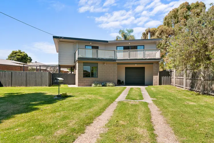 32 Fitzroy Street, Stratford VIC 3862