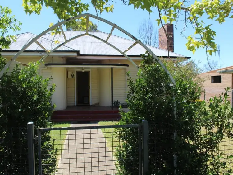 104 Guy Street, Warwick QLD 4370