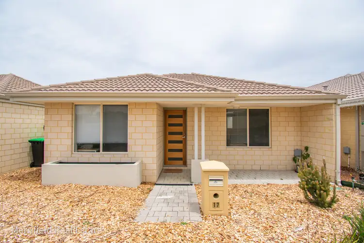 17 Donald Drive, Mckail WA 6330