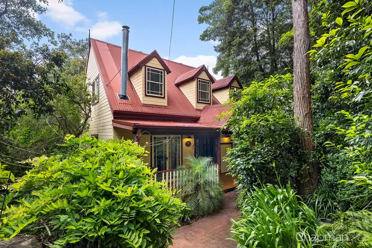 2 Clarinda Avenue, Faulconbridge NSW 2776