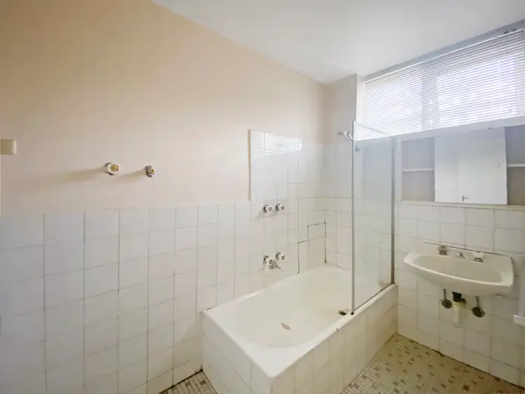 Second view of Homely apartment listing, 2/123 Dawson Street, Brunswick VIC 3056