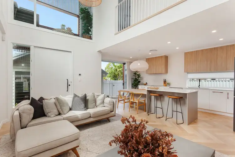 Main view of Homely semi-detached listing, 1/20 Albion Avenue, Miami QLD 4220