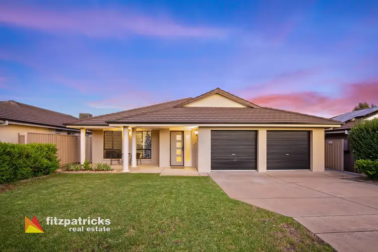 8 Carinya Street, Glenfield Park NSW 2650