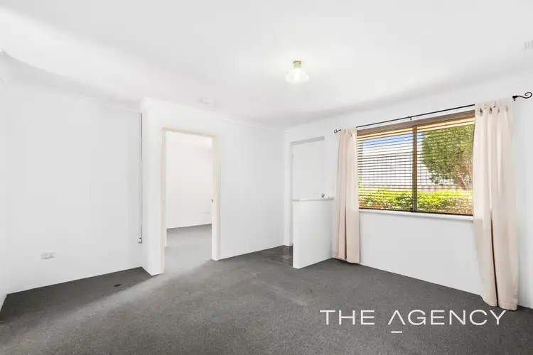 Fifth view of Homely unit listing, 4/33 Holmesdale Road, Woodbridge WA 6056