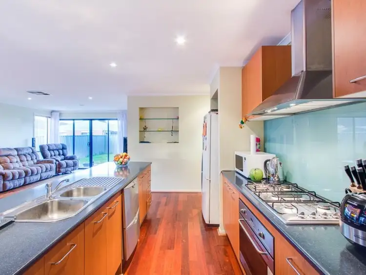 Second view of Homely house listing, 39 McMahon Crescent, Tarneit VIC 3029