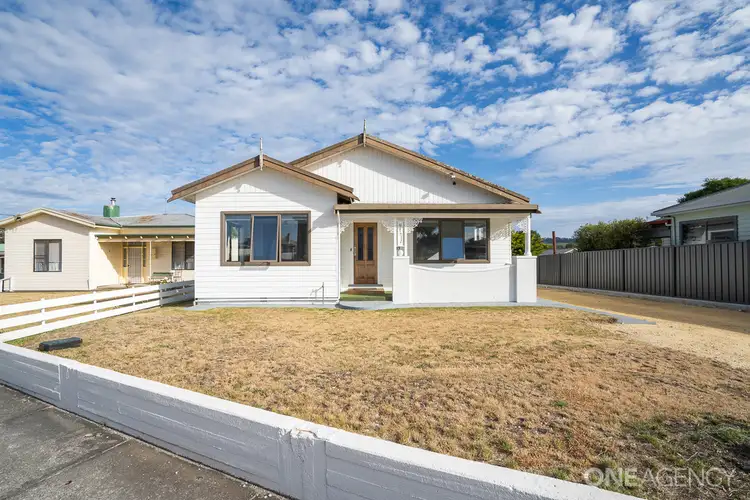 43 Inglis Street, Wynyard TAS 7325
