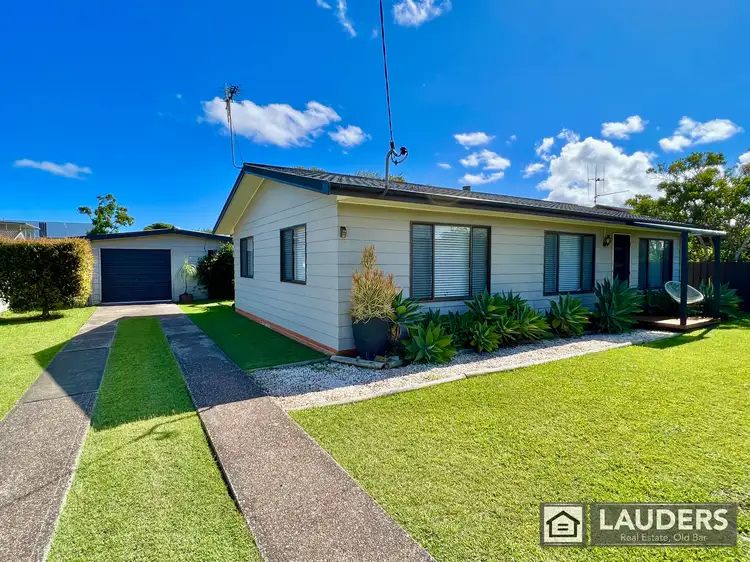12 Farleigh Street, Old Bar NSW 2430