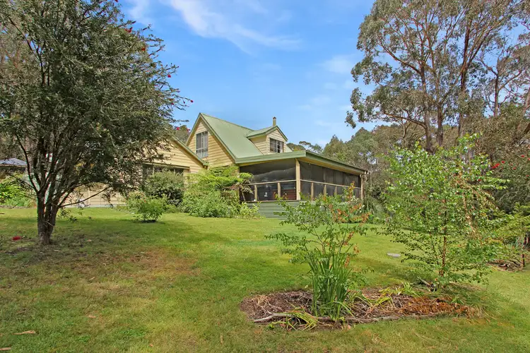 9 Gilfedder Terrace, Mirboo North VIC 3871