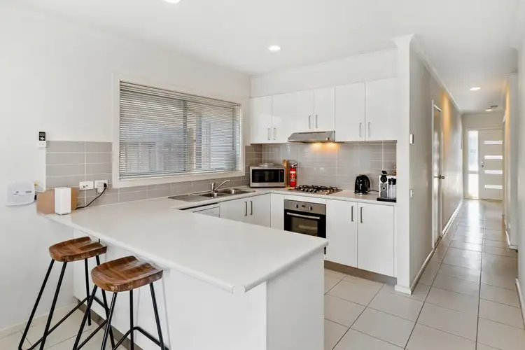 13/104 Broderick Road, Carrum Downs VIC 3201