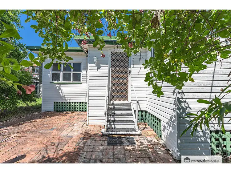 6 Davis Street, The Range QLD 4700