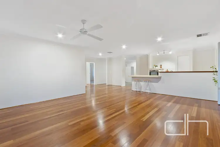 2 Peaceful Close, Marangaroo WA 6064
