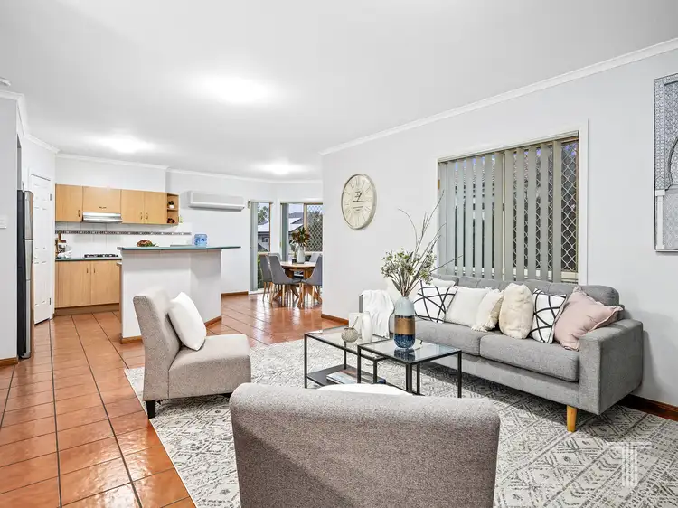 Second view of Homely house listing, 6 Winchcombe Court, Carindale QLD 4152
